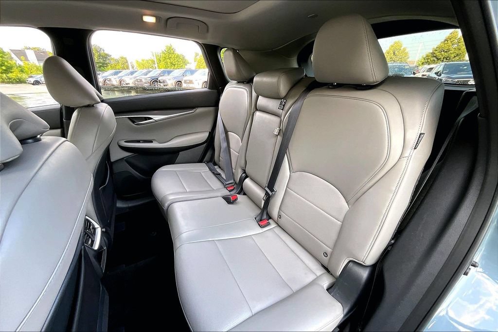 Certified 2023 INFINITI QX50 Luxe FWD image 32