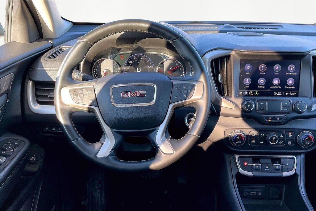 Used 2024 GMC Terrain Denali image 10