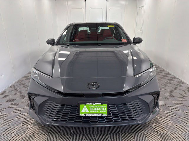 Used 2025 Toyota Camry XSE AWD/4WD image 2