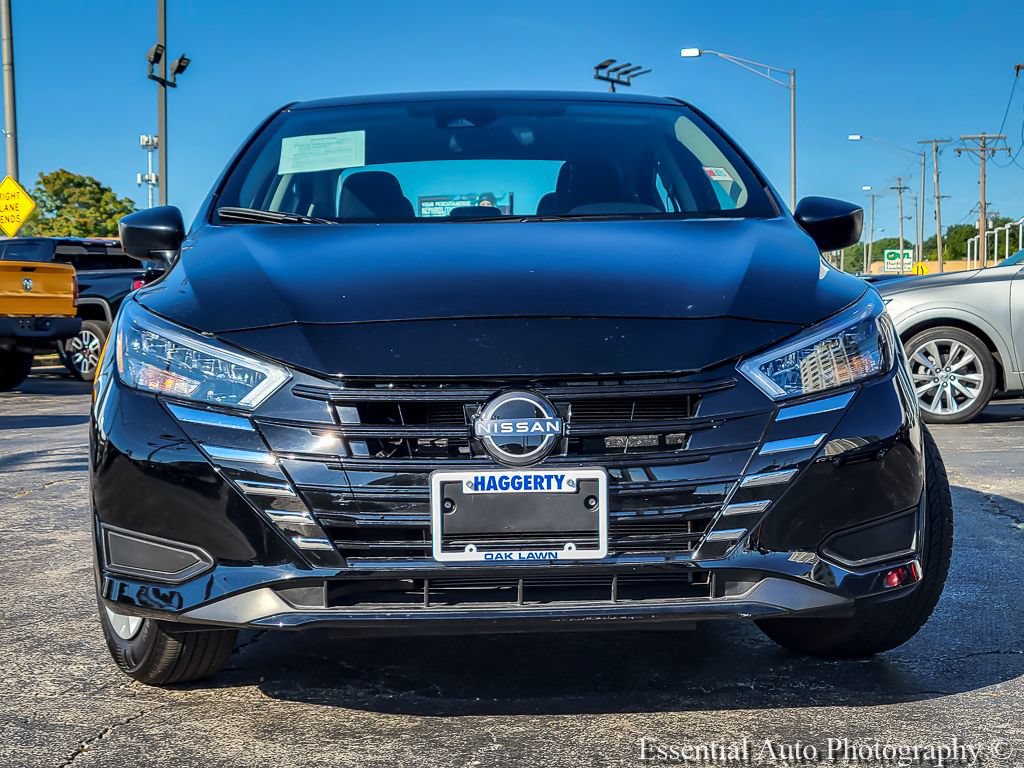 Used 2025 Nissan Versa S w/ Trunk Package FWD image 4