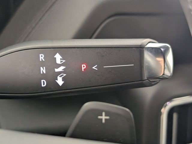 Used 2025 GMC Yukon XL Denali AWD/4WD image 19