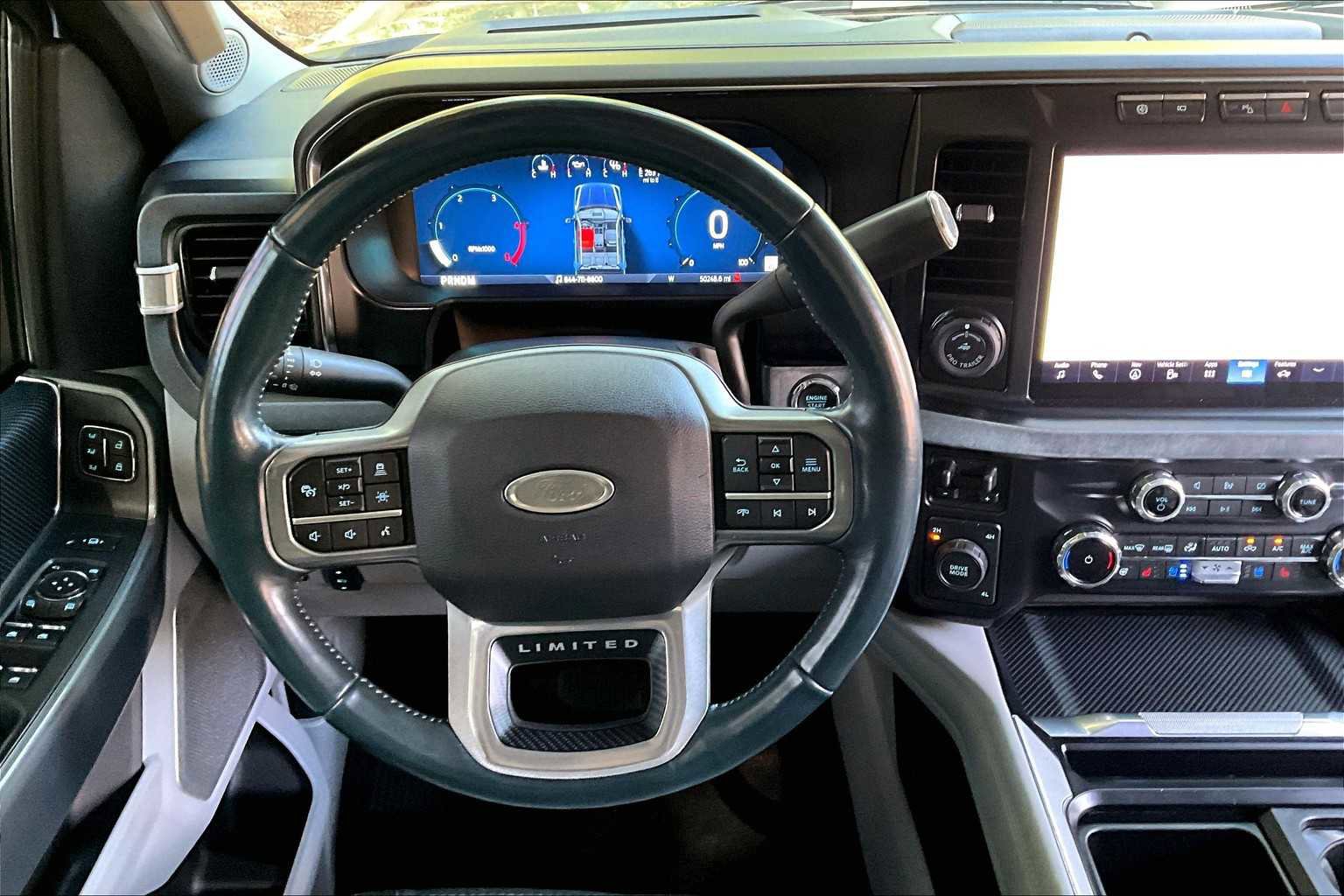 Used 2024 Ford F450 Limited image 5