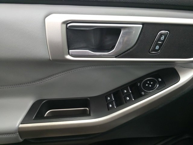 Used 2023 Ford Explorer XLT w/ Equipment Group 202A image 20