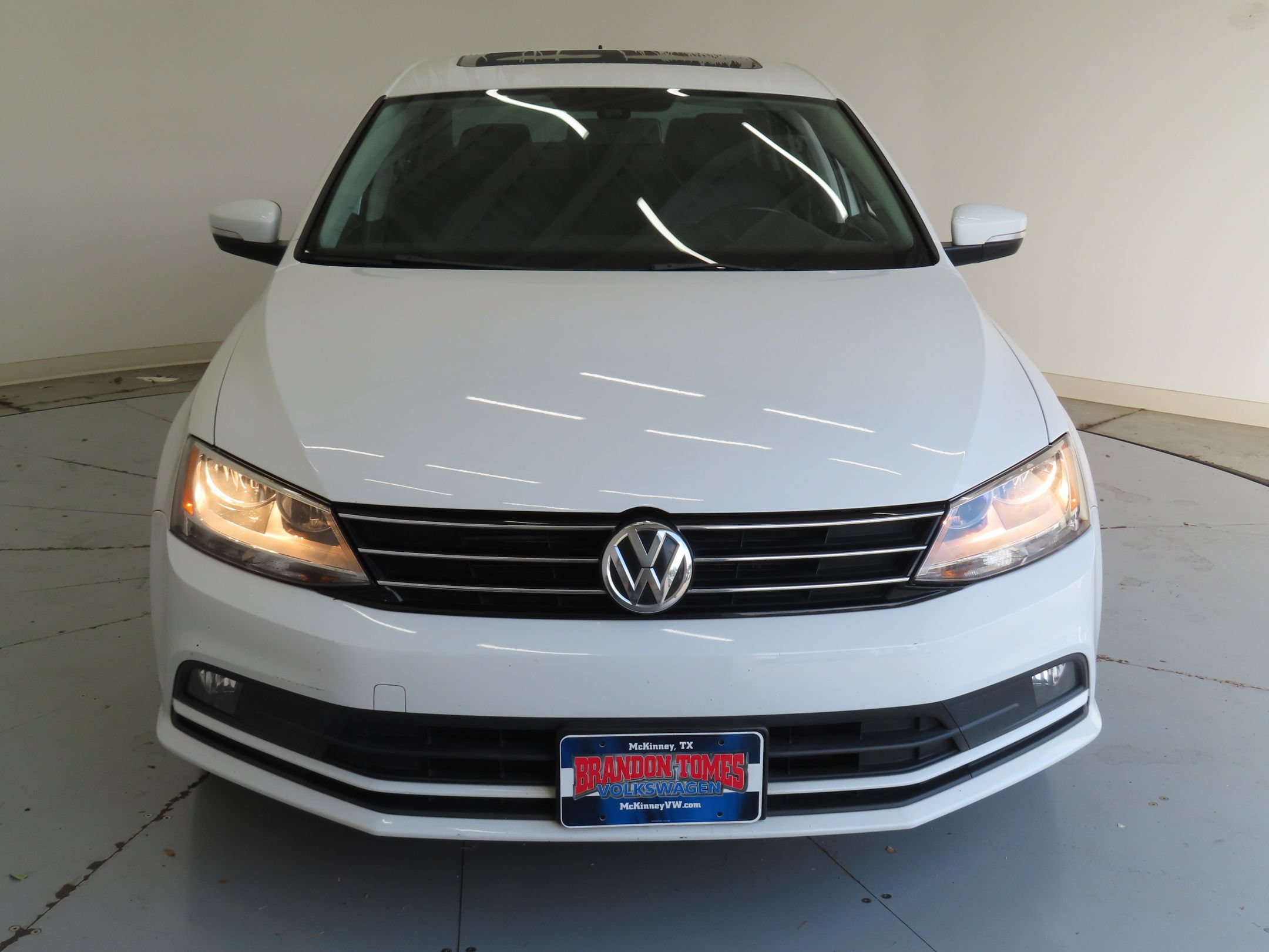 Used 2016 Volkswagen Jetta SEL FWD image 9