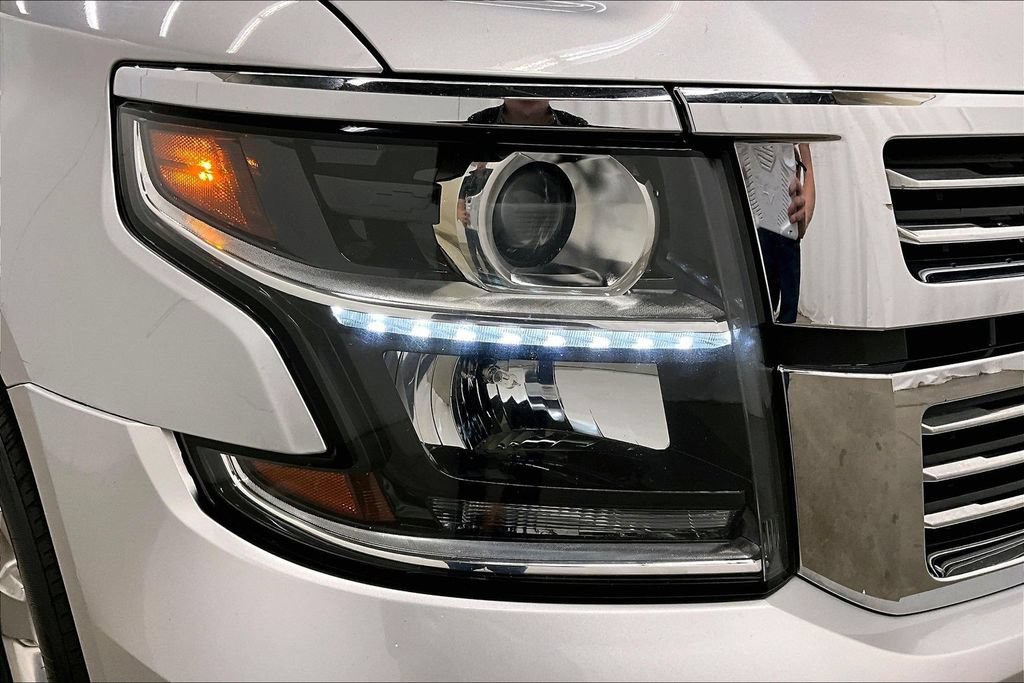 Used 2020 Chevrolet Tahoe Premier AWD/4WD image 31