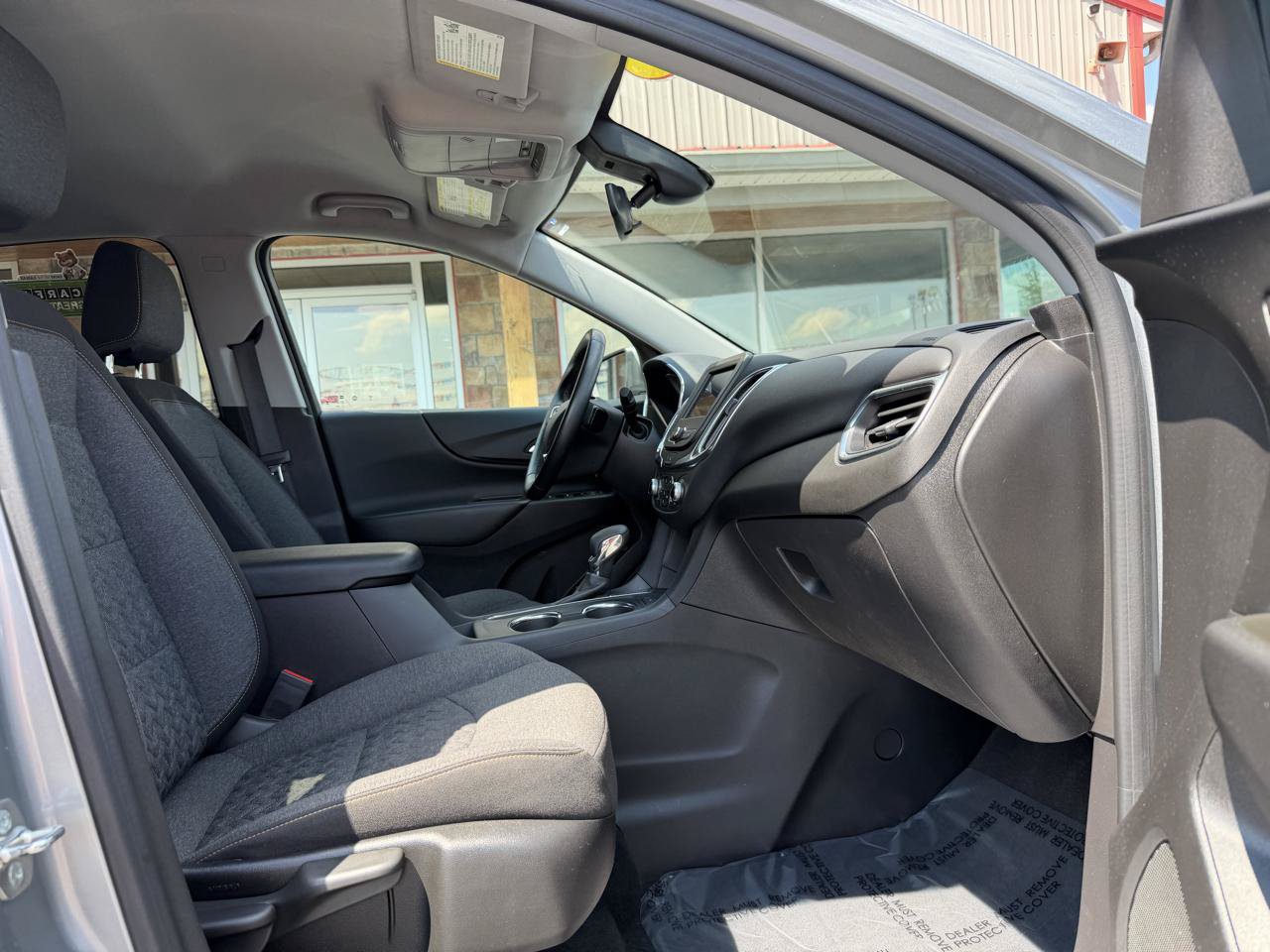 Used 2024 Chevrolet Equinox LT FWD image 23