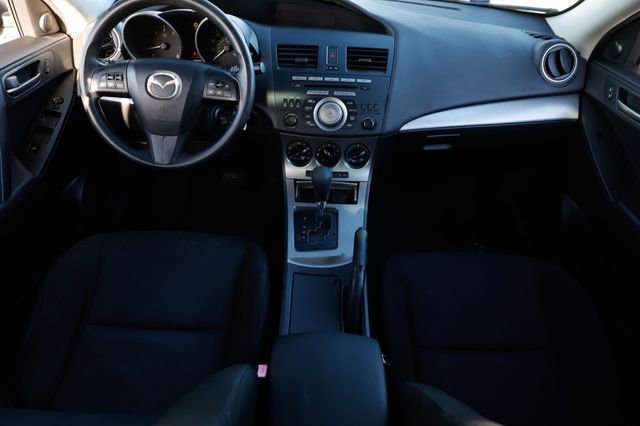 Used 2011 MAZDA MAZDA3 i Touring image 26
