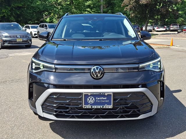 Certified 2025 Volkswagen Taos SEL AWD/4WD image 3