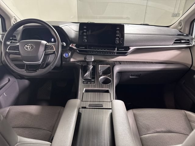 Used 2022 Toyota Sienna Limited AWD/4WD image 35