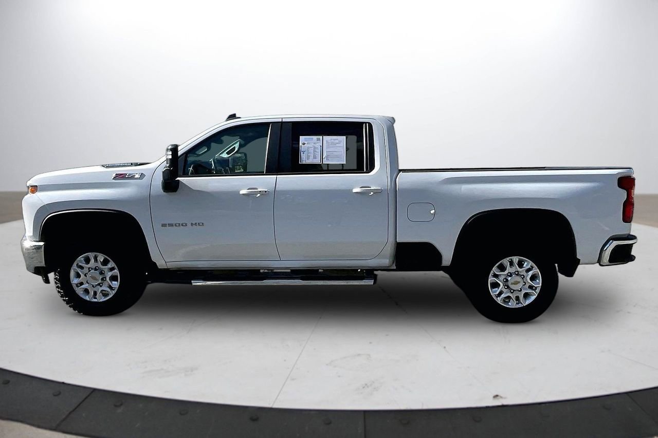 Used 2022 Chevrolet Silverado 2500 LT w/ Convenience Package image 6