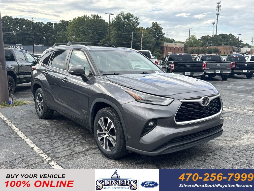 Used 2023 Toyota Highlander XLE