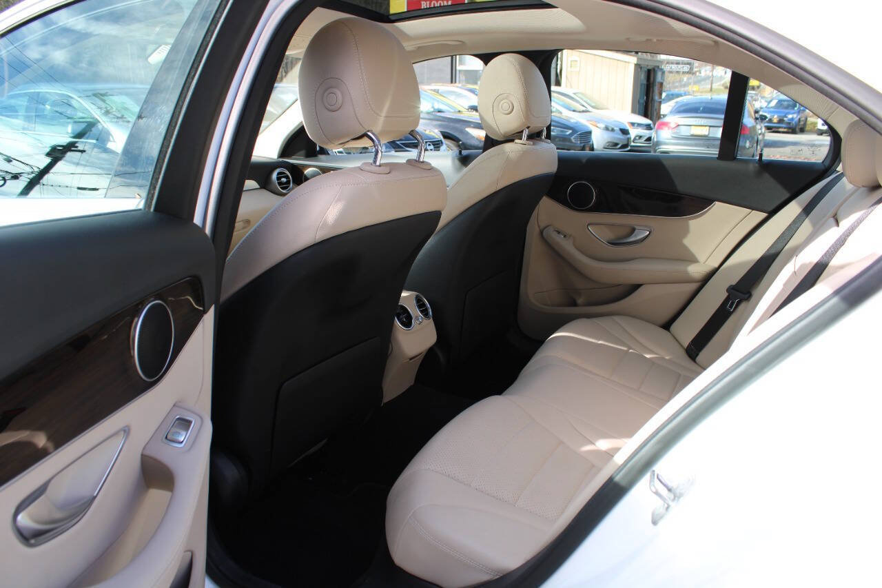 Used 2016 Mercedes-Benz C 300 4MATIC Sedan image 26