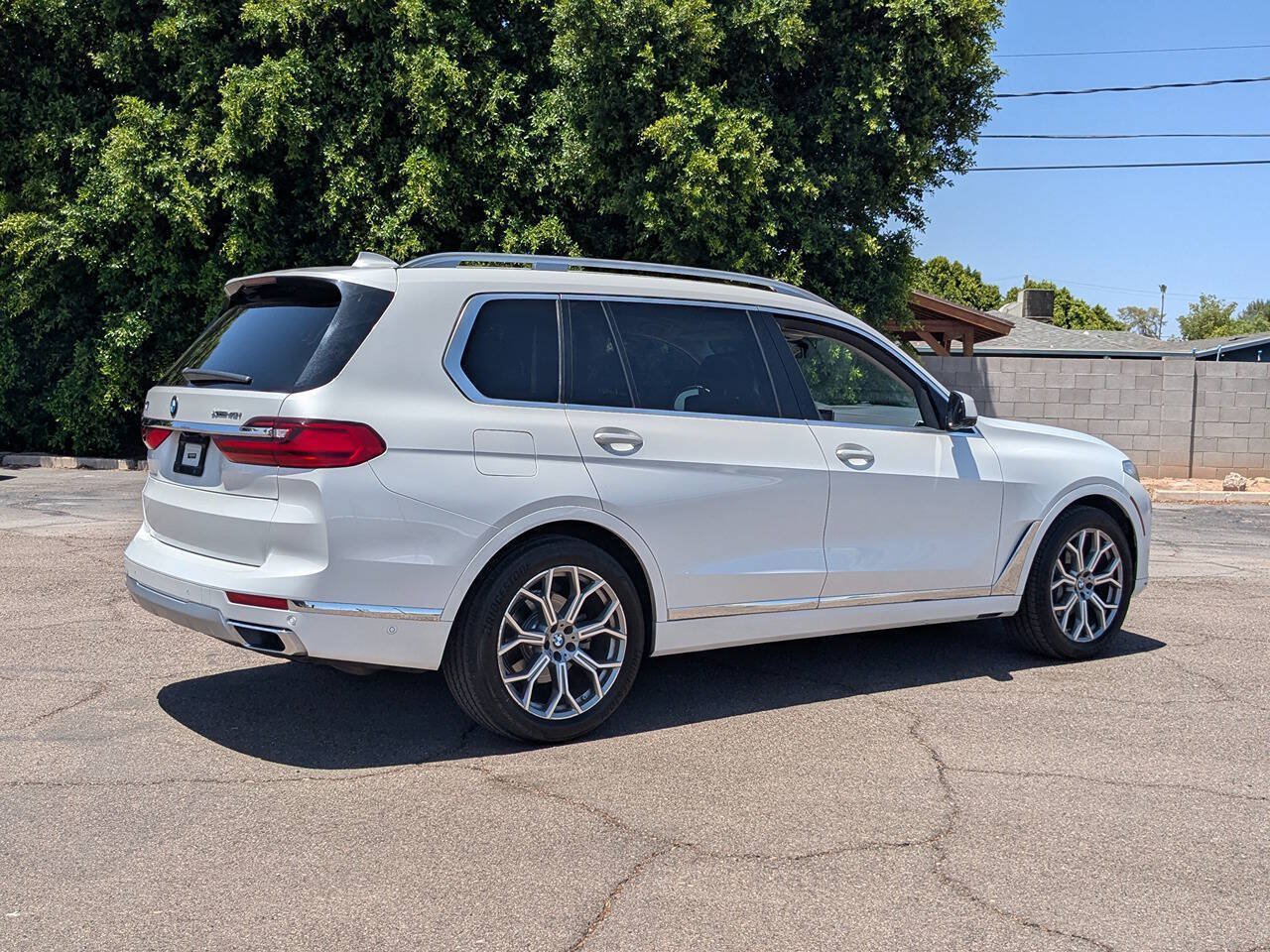 Used 2019 BMW X7 xDrive40i w/ Parking Assistance Package AWD/4WD image 4