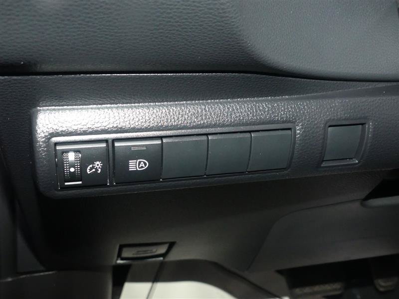 Used 2022 Toyota Corolla SE FWD image 28