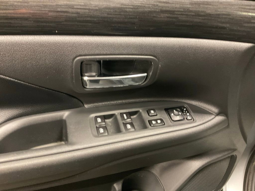 Used 2016 Mitsubishi Outlander GT AWD/4WD image 21