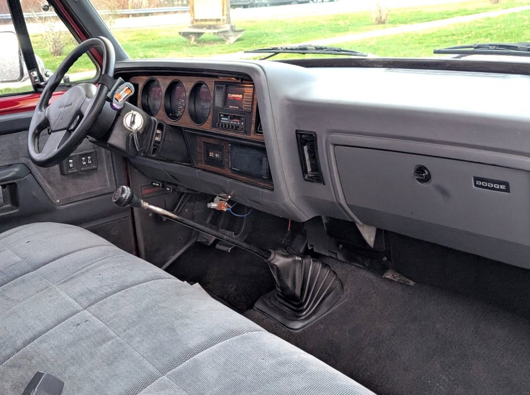 Used 1992 Dodge D/W Truck 250 image 7