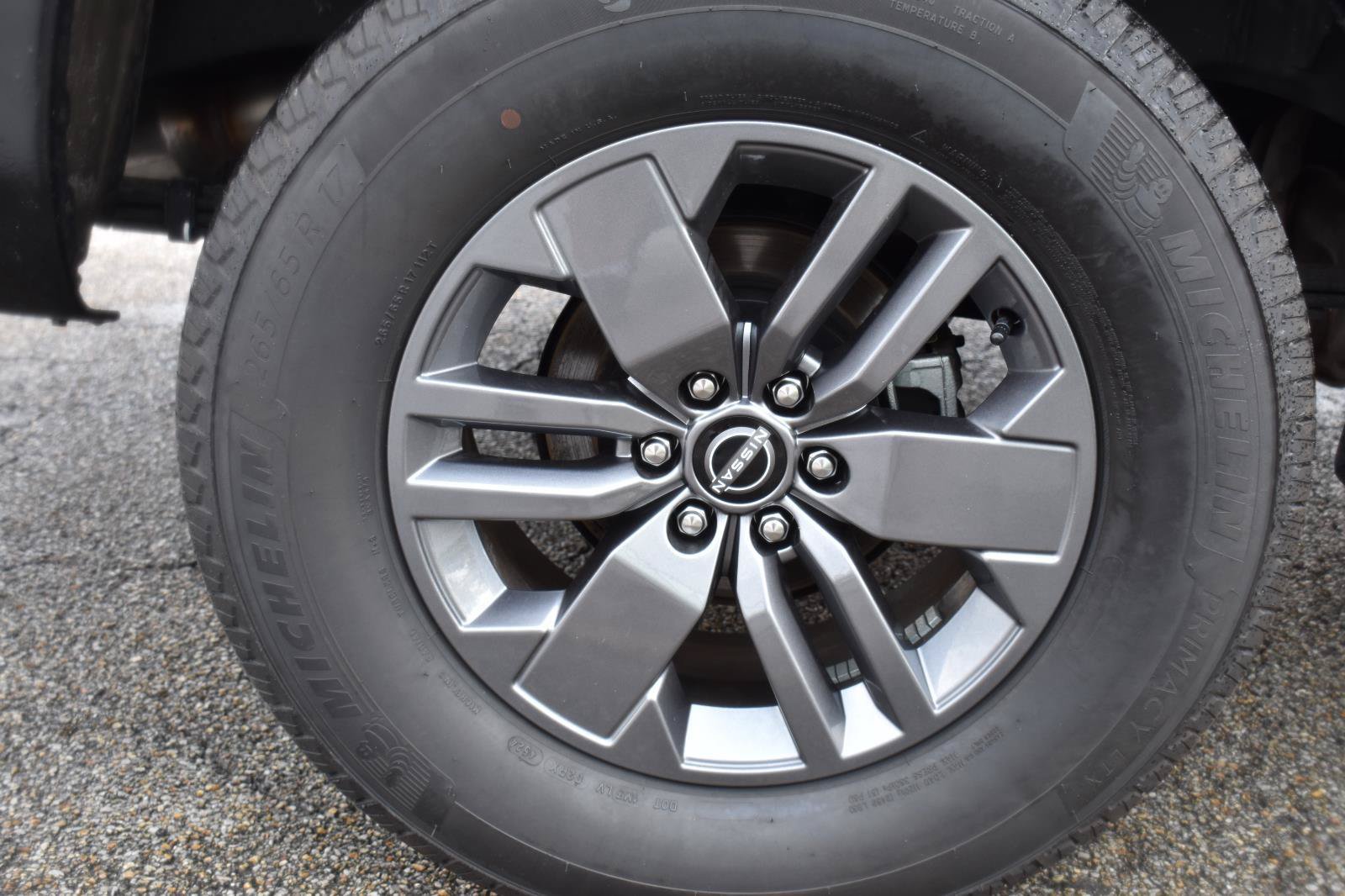 Certified 2025 Nissan Frontier SV RWD image 14