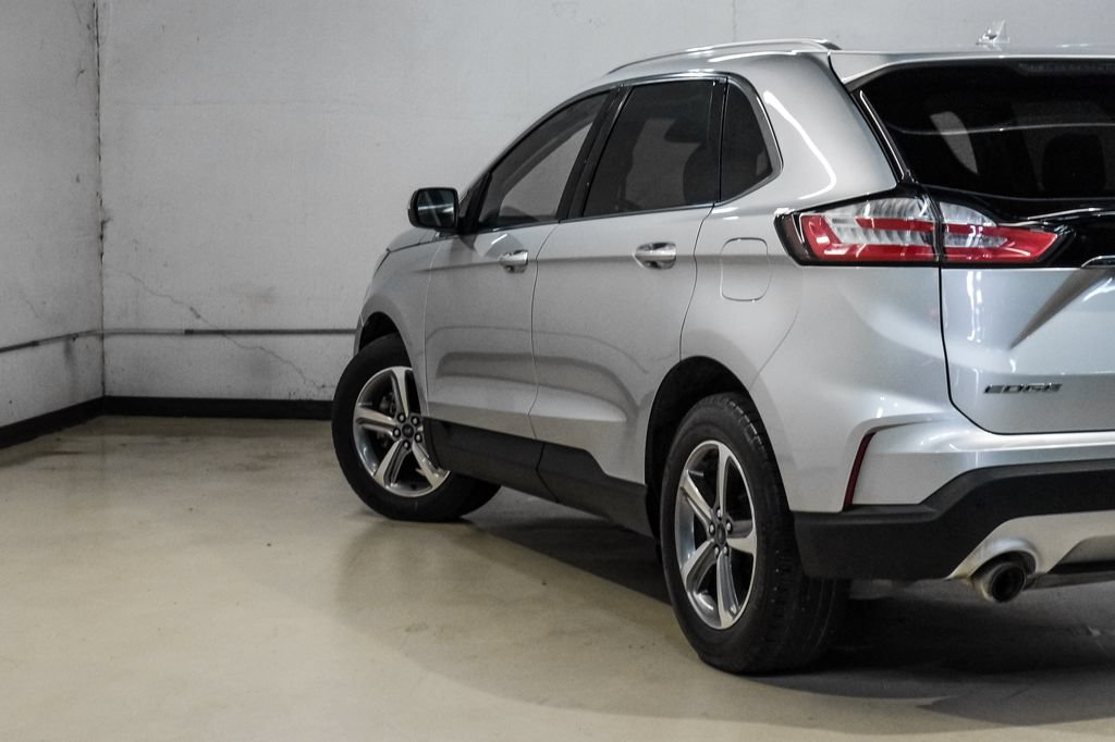 Used 2019 Ford Edge SEL w/ Equipment Group 201A FWD image 13