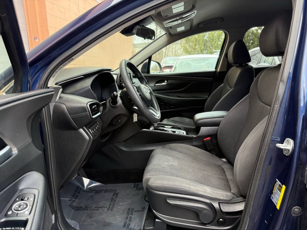 Used 2019 Hyundai Santa Fe SE FWD image 11