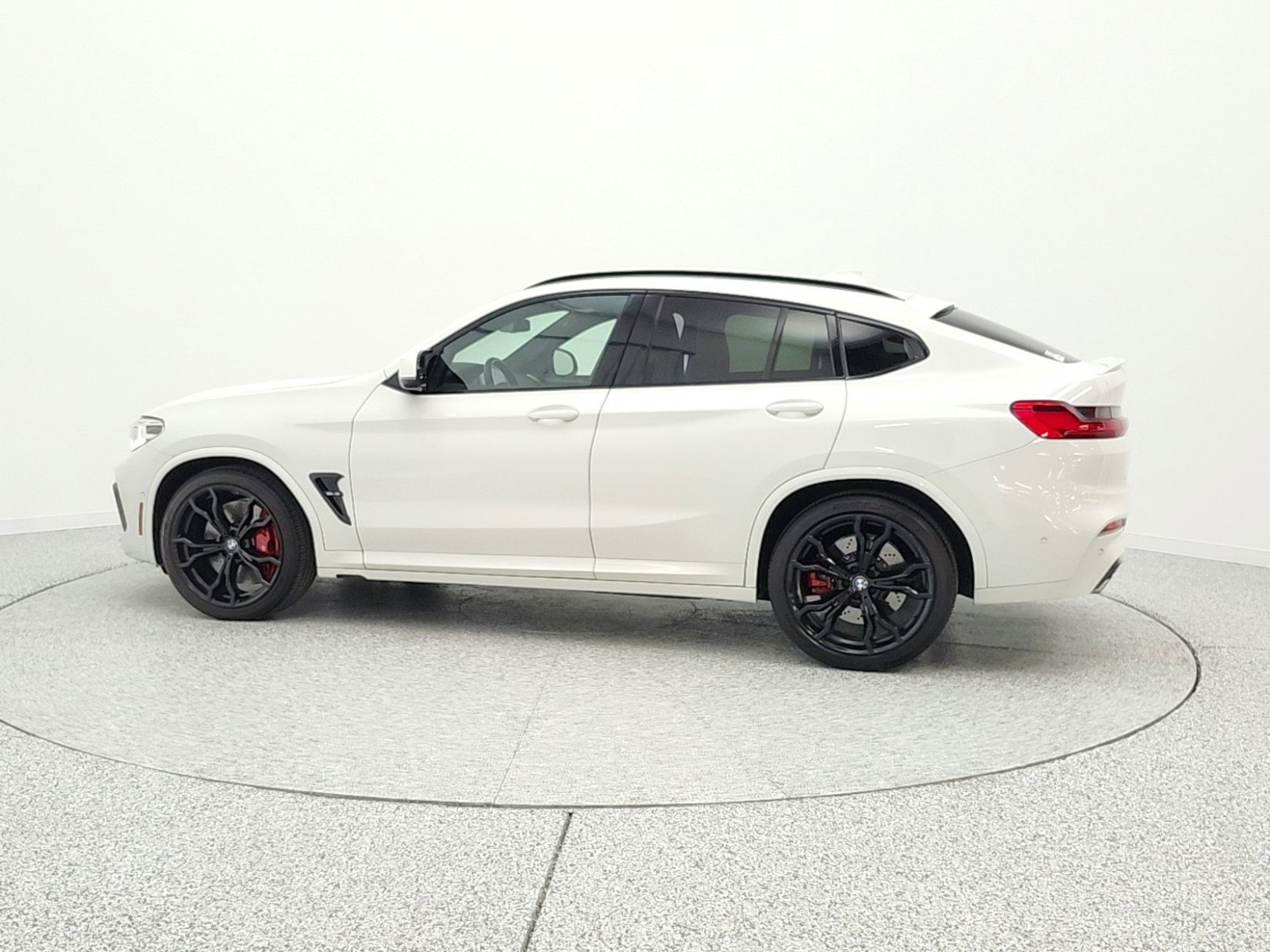 Used 2021 BMW X4 M image 8