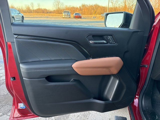 Used 2026 GMC Canyon AT4 w/ AT4 Premium Package image 12