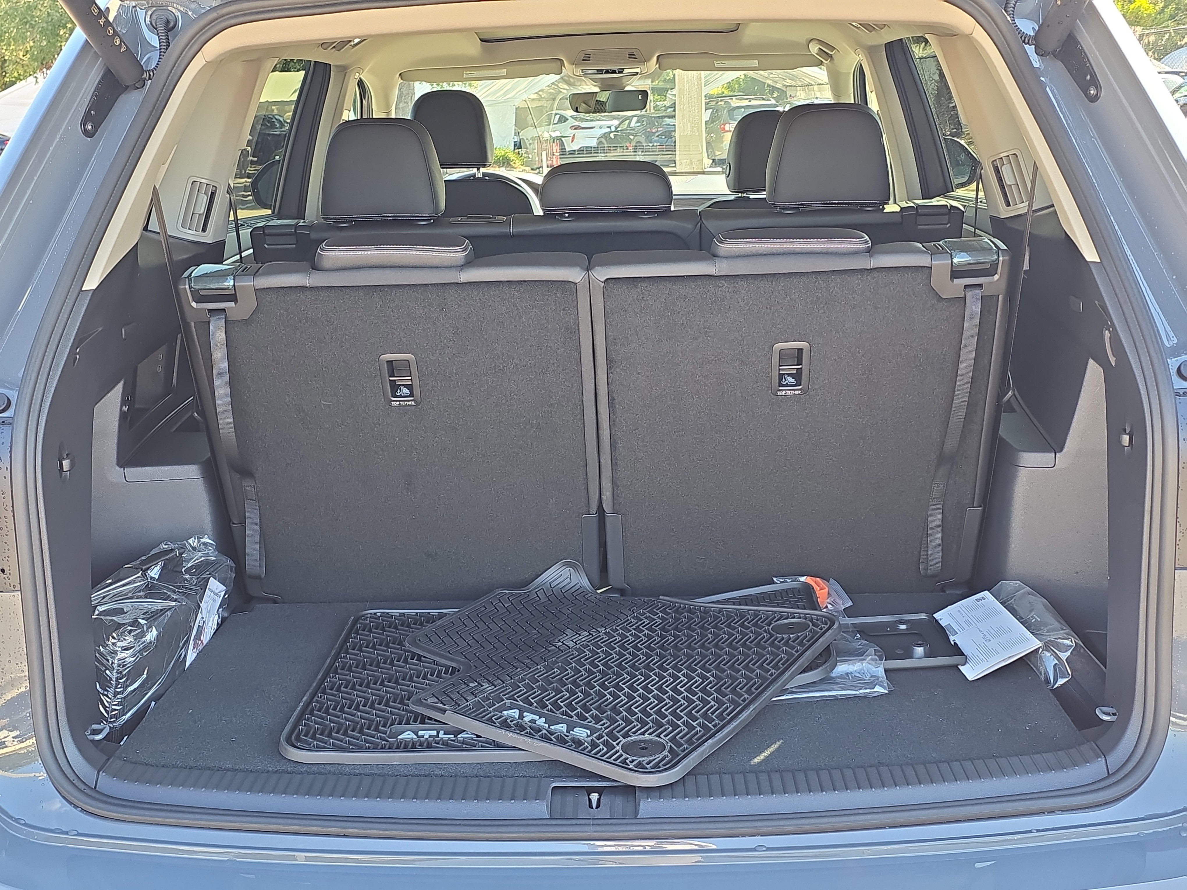 New 2026 Volkswagen Atlas SEL image 8