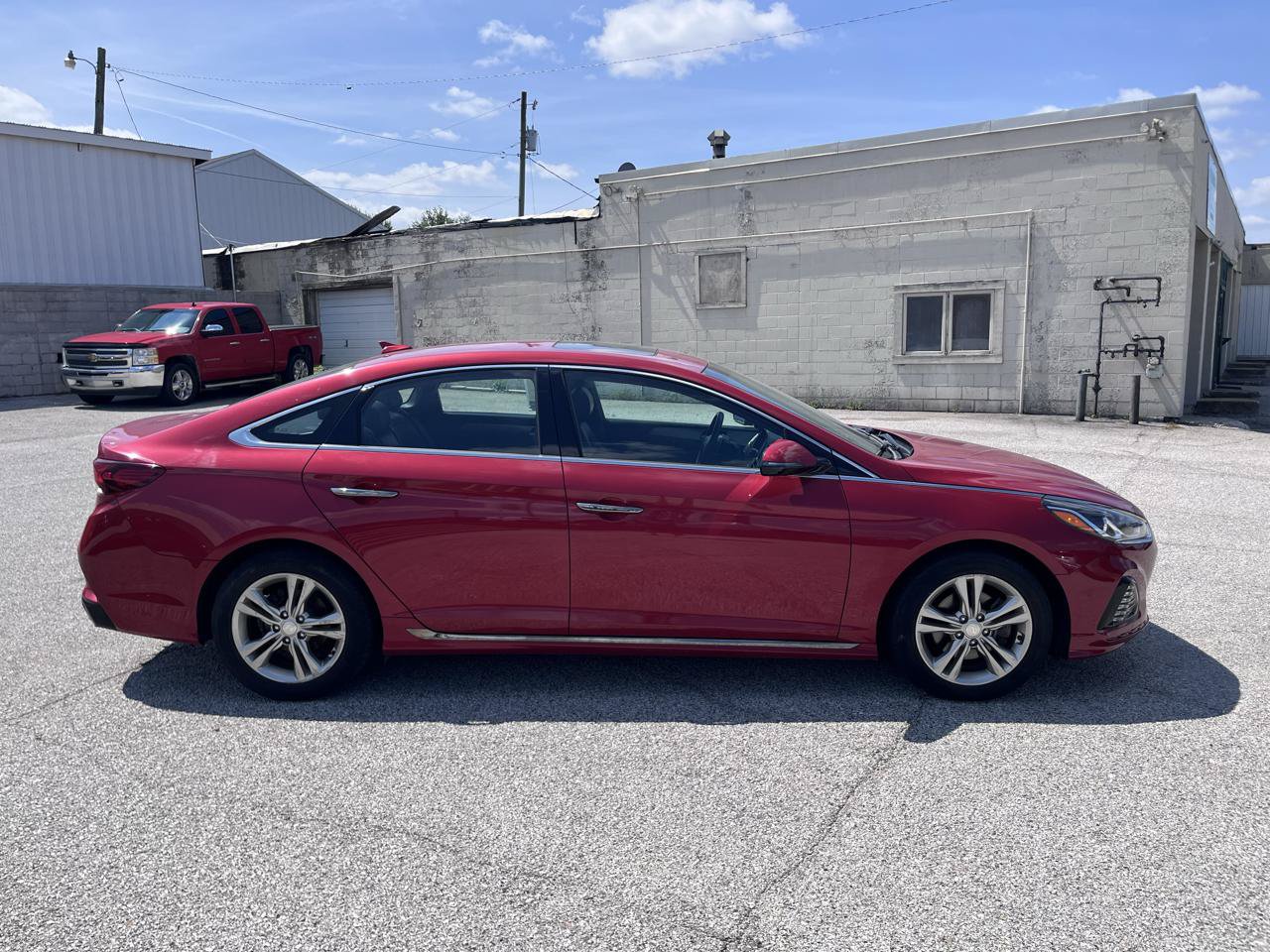 Used 2018 Hyundai Sonata Sport FWD image 2
