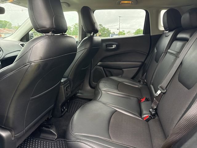Used 2019 Jeep Compass Latitude w/ Popular Equipment Group AWD/4WD image 15