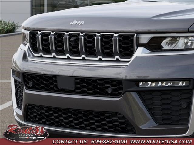 New 2026 Jeep Grand Cherokee Limited w/ Luxury Tech Group II AWD/4WD image 12
