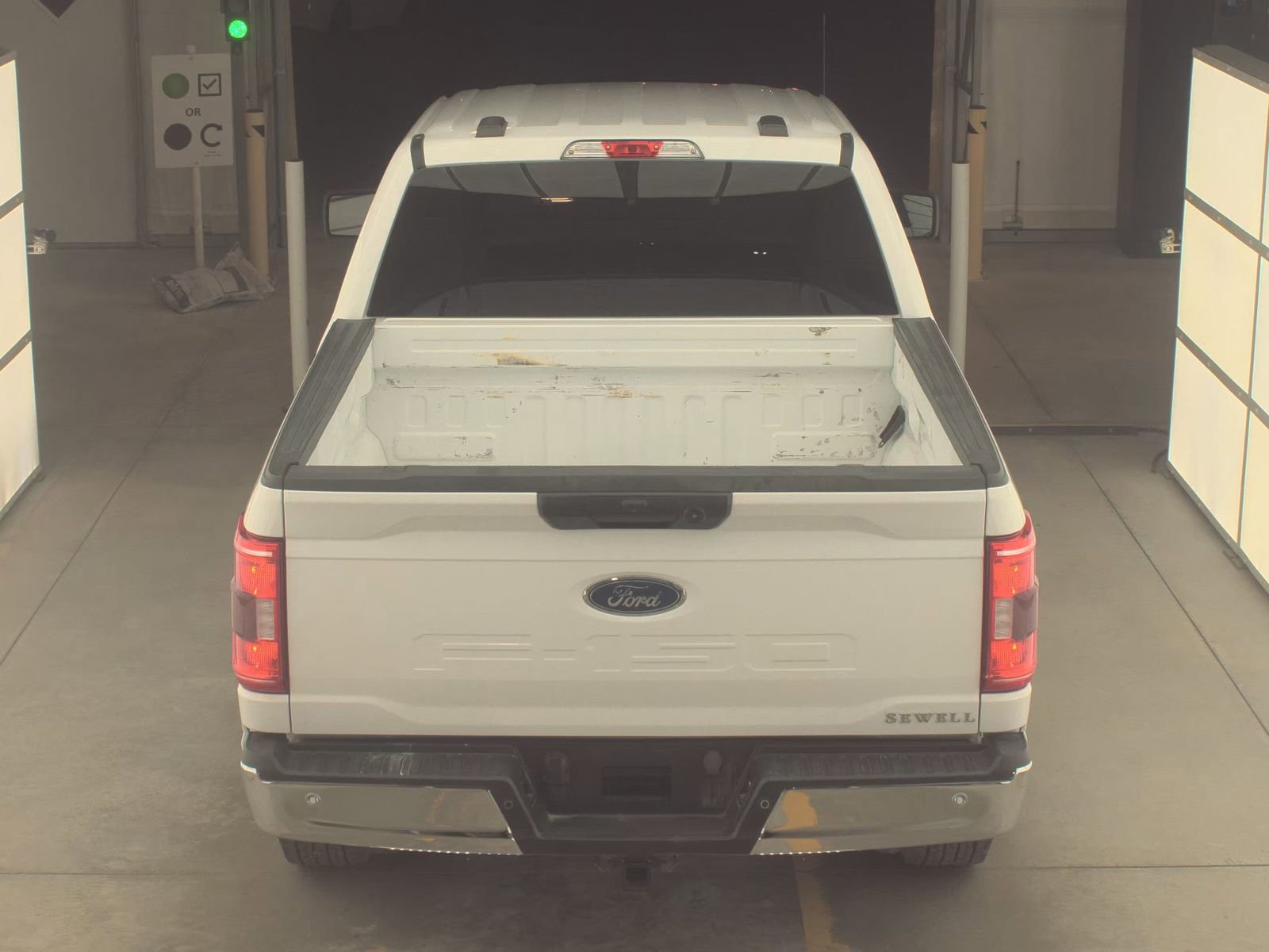 Used 2023 Ford F150 XLT w/ Trailer Tow Package image 6