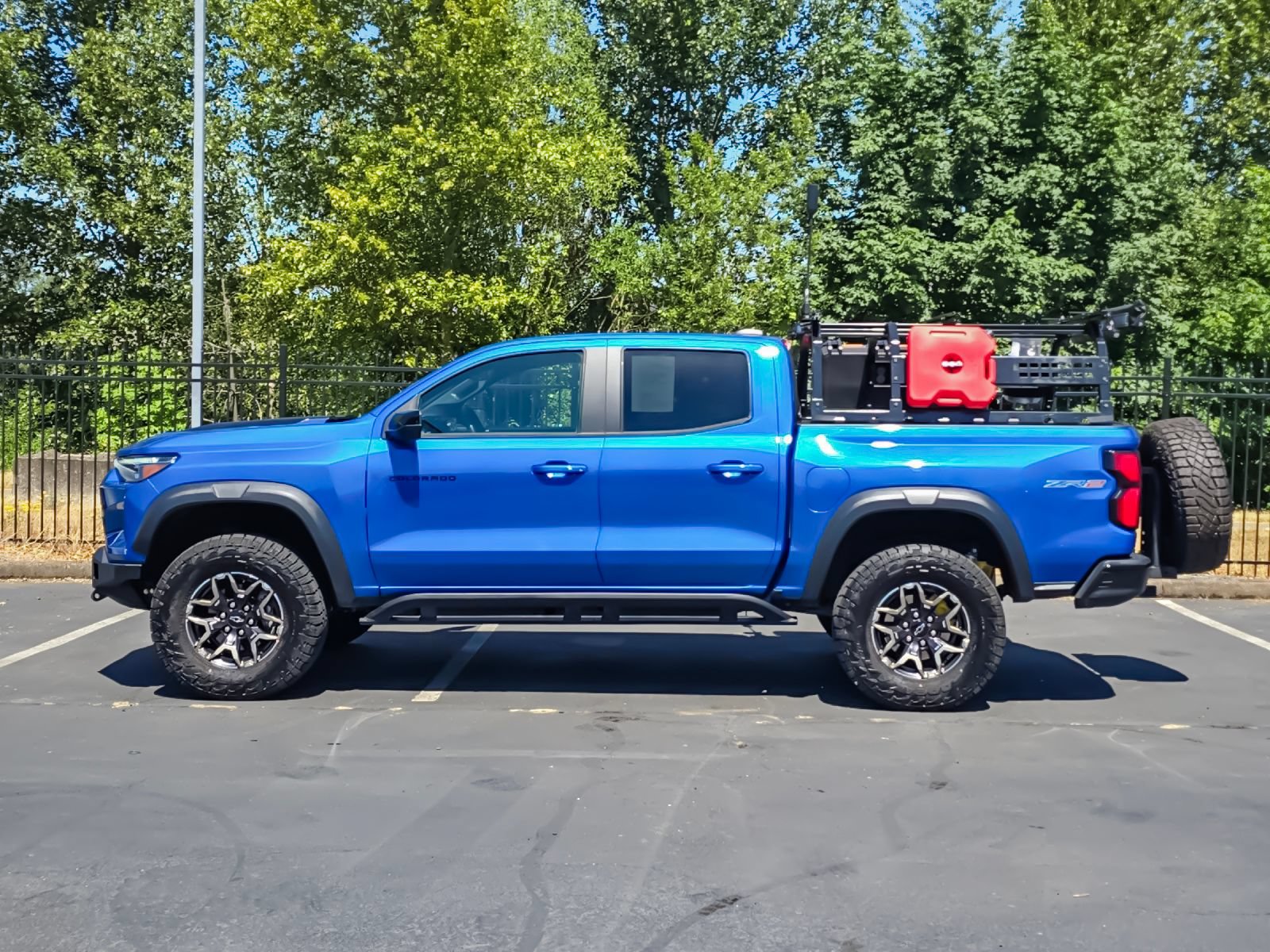 Used 2023 Chevrolet Colorado ZR2 w/ ZR2 Convenience Package III AWD/4WD image 6
