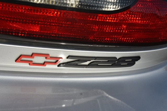 Used 1996 Chevrolet Camaro Z28 RWD image 15