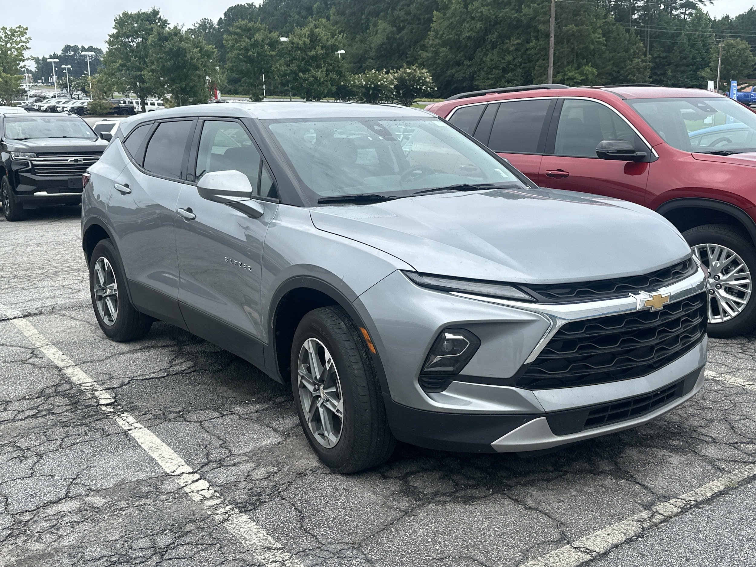 Used 2025 Chevrolet Blazer LT FWD image 32