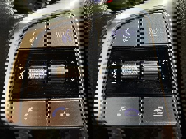 Used 2022 Kia Telluride SX w/ SX Prestige Package image 11