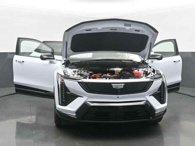 New 2026 Cadillac Optiq Sport 1 w/ LPO, Floor Liner Package AWD/4WD image 55