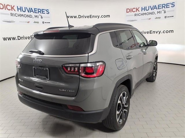 Used 2024 Jeep Compass Limited image 6
