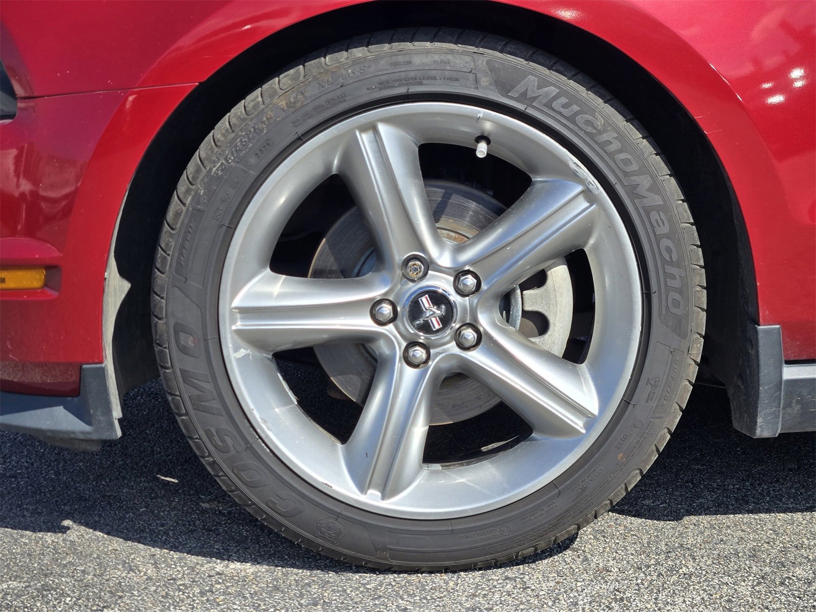 Used 2010 Ford Mustang GT image 10