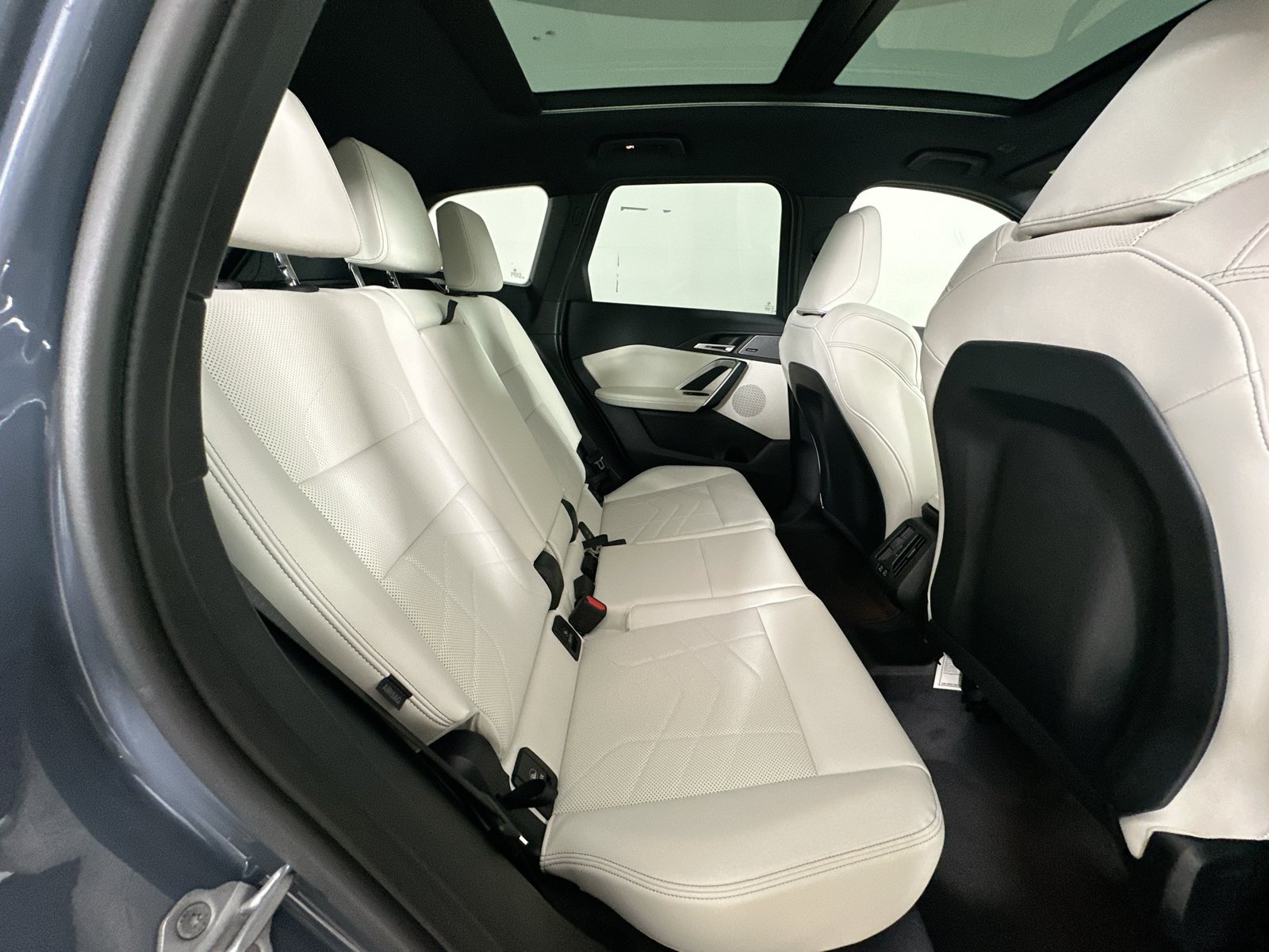 New 2027 BMW X1 xDrive28i AWD/4WD image 40