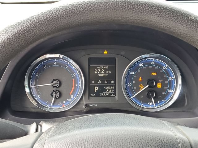 Used 2018 Toyota Corolla LE FWD image 17