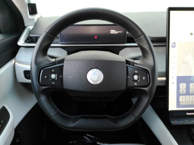 Used 2023 Fisker Ocean Extreme image 33