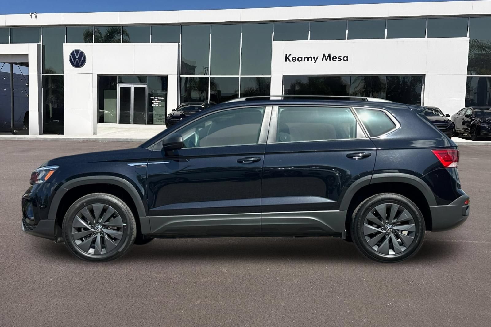 Used 2024 Volkswagen Taos S FWD image 7