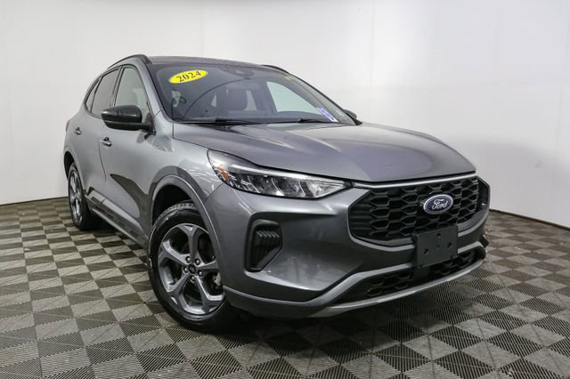 Used 2024 Ford Escape ST-Line w/ Tech Pack #1 AWD/4WD image 3