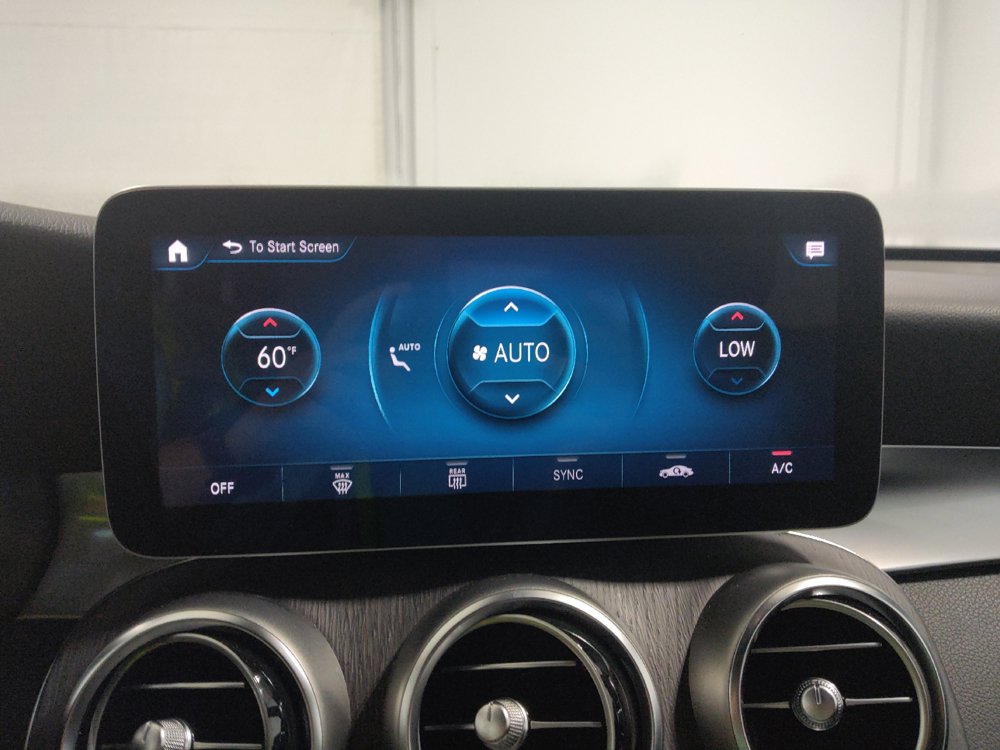 Used 2020 Mercedes-Benz GLC 300 4MATIC w/ Multimedia Package image 25