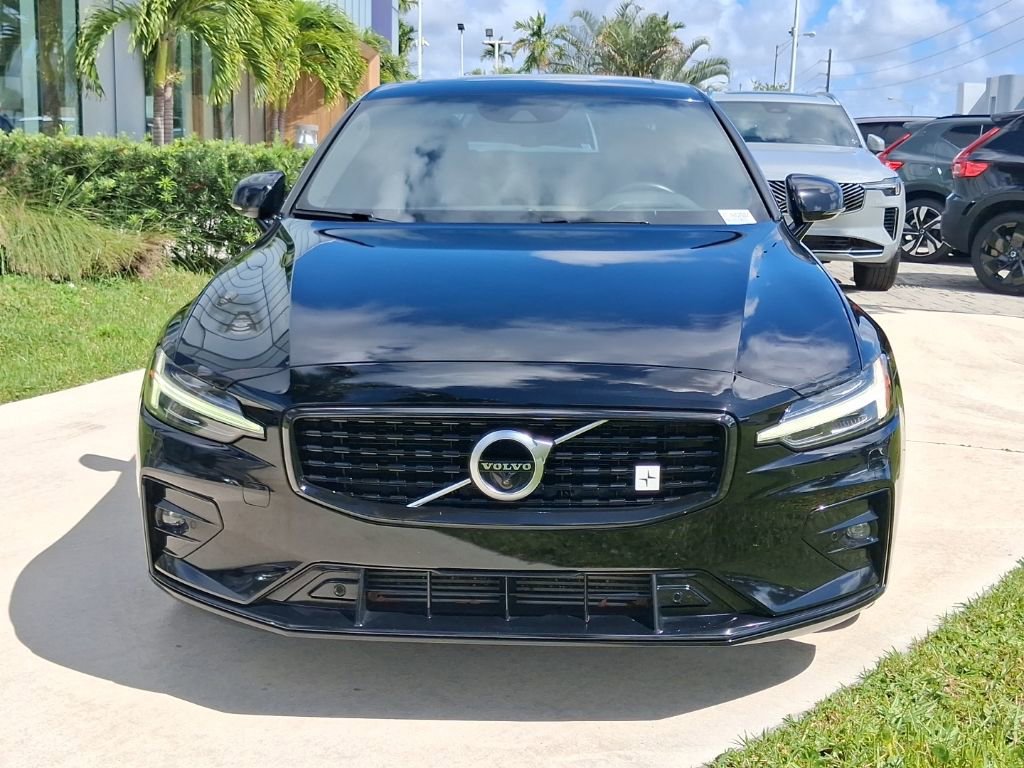 Used 2019 Volvo S60 T6 R-Design video 2