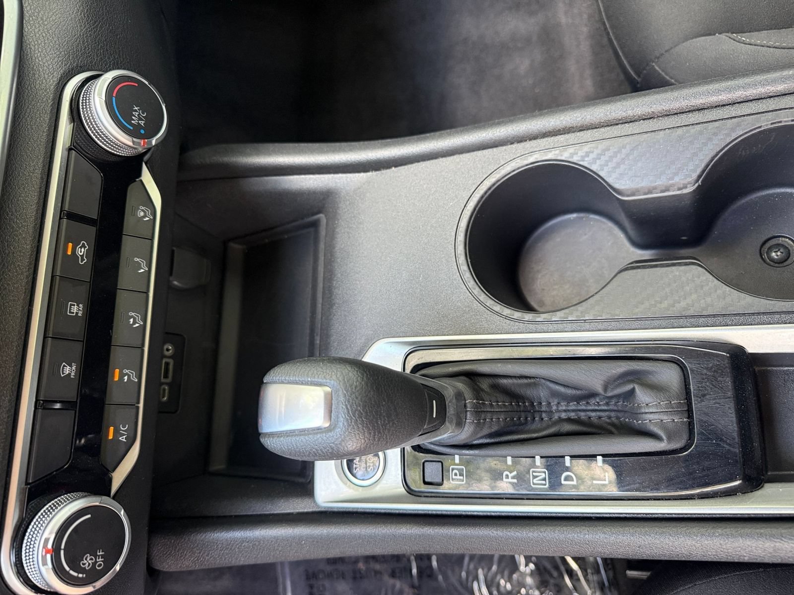 Used 2025 Nissan Altima 2.5 SV FWD image 38