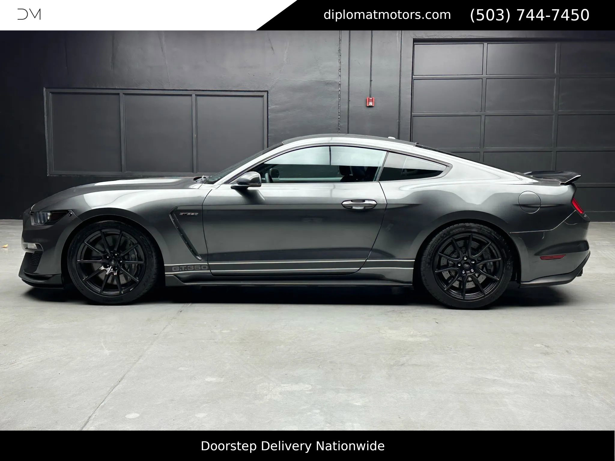 Used 2016 Ford Mustang Shelby GT350 w/ Technology Package image 5