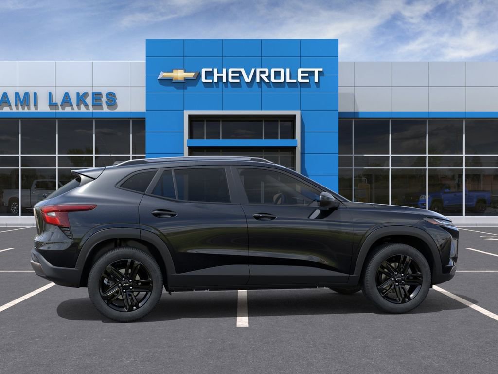 New 2026 Chevrolet Trax ACTIV w/ Sunroof Package FWD image 5