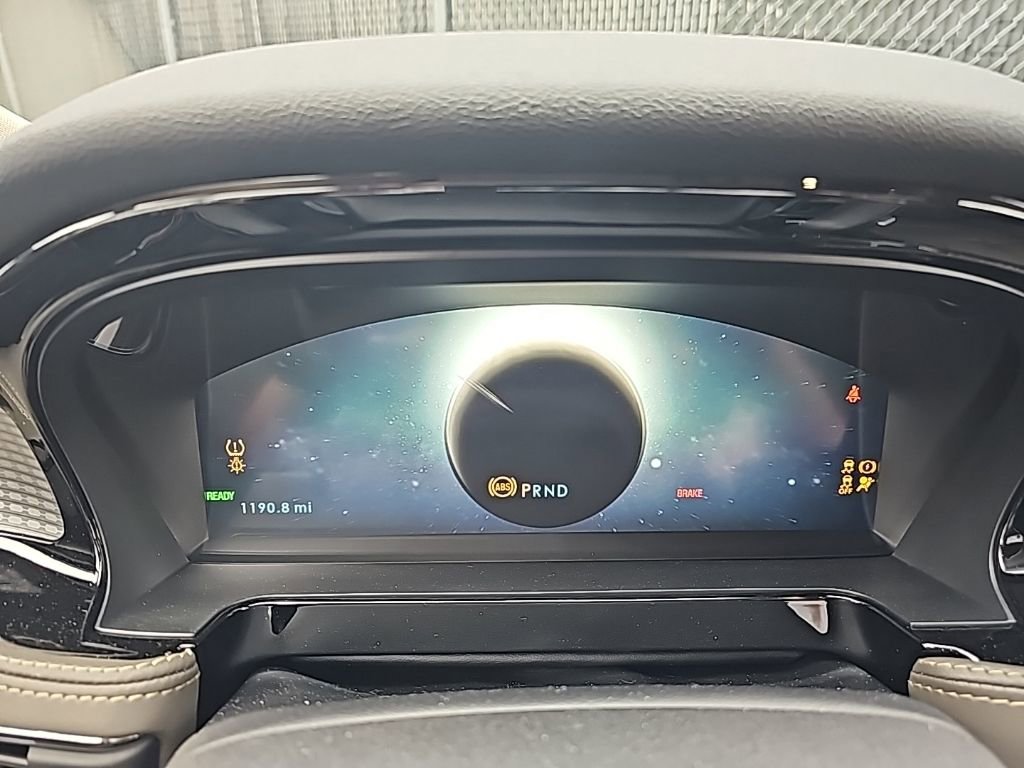 Used 2024 Lincoln Corsair Grand Touring w/ Equipment Group 301A image 10