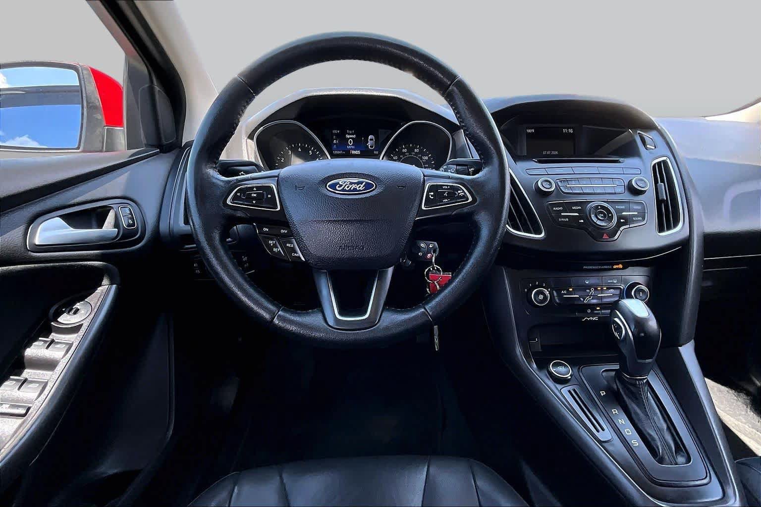 Used 2016 Ford Focus SE w/ Equipment Group 201A FWD image 6
