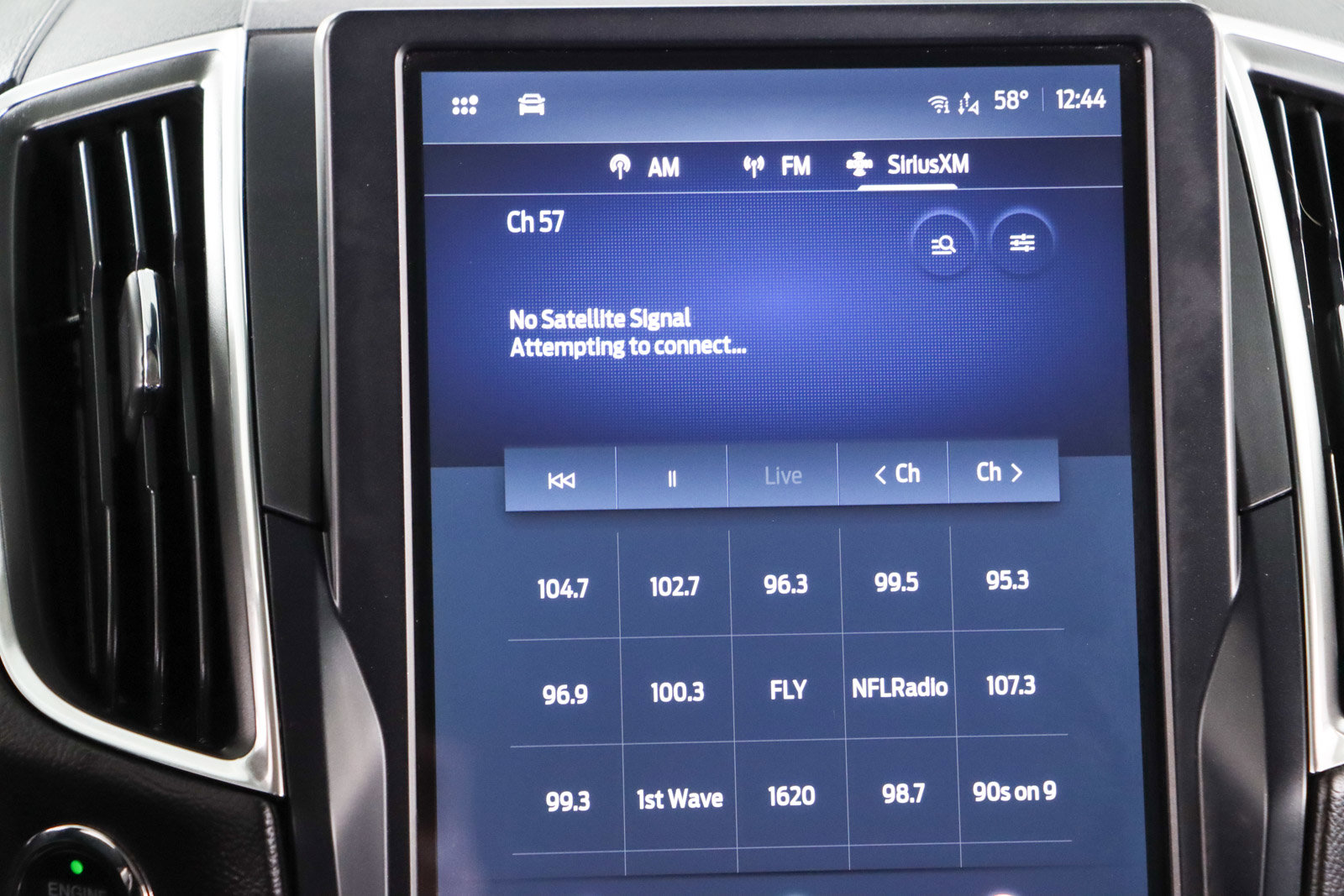 Used 2023 Ford Edge Titanium image 19